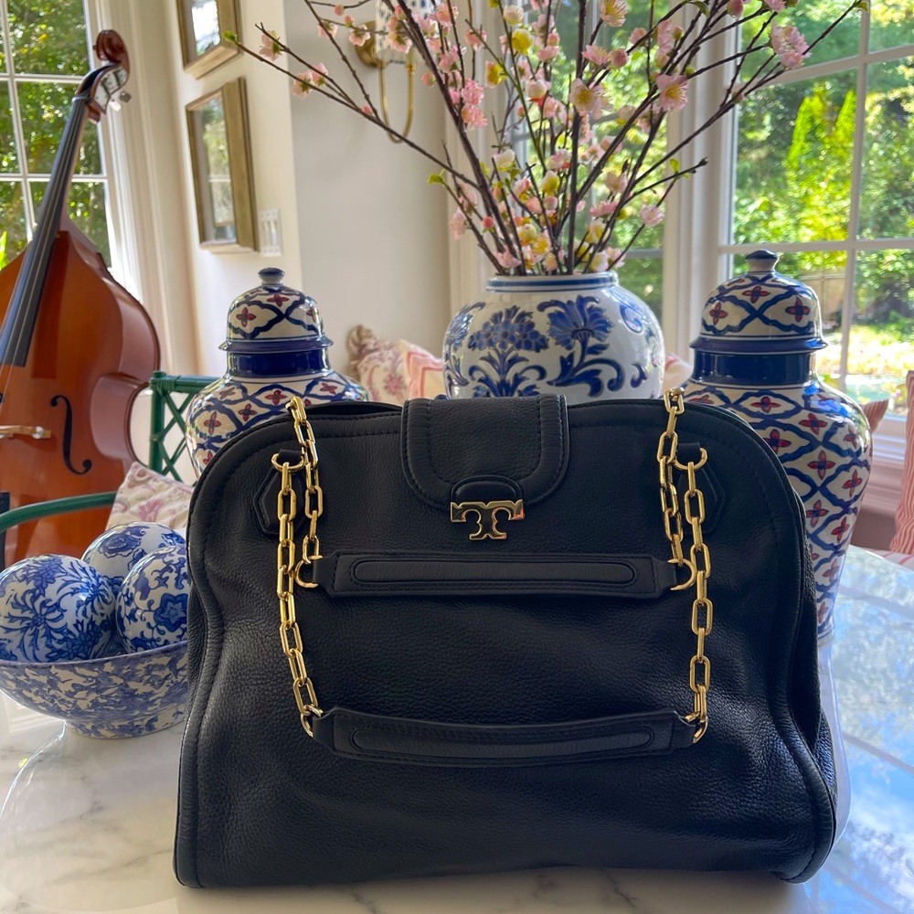Tory Burch Sammy satchel/Black pebbled leather with gold hardware